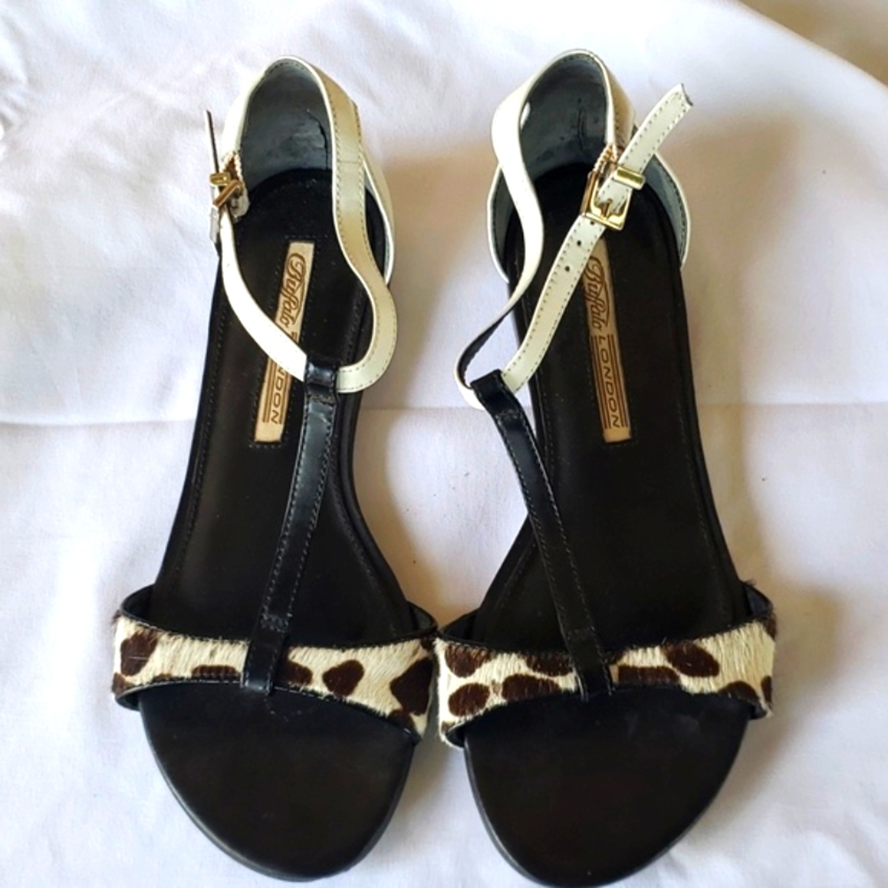 Buffalo London Sandals
